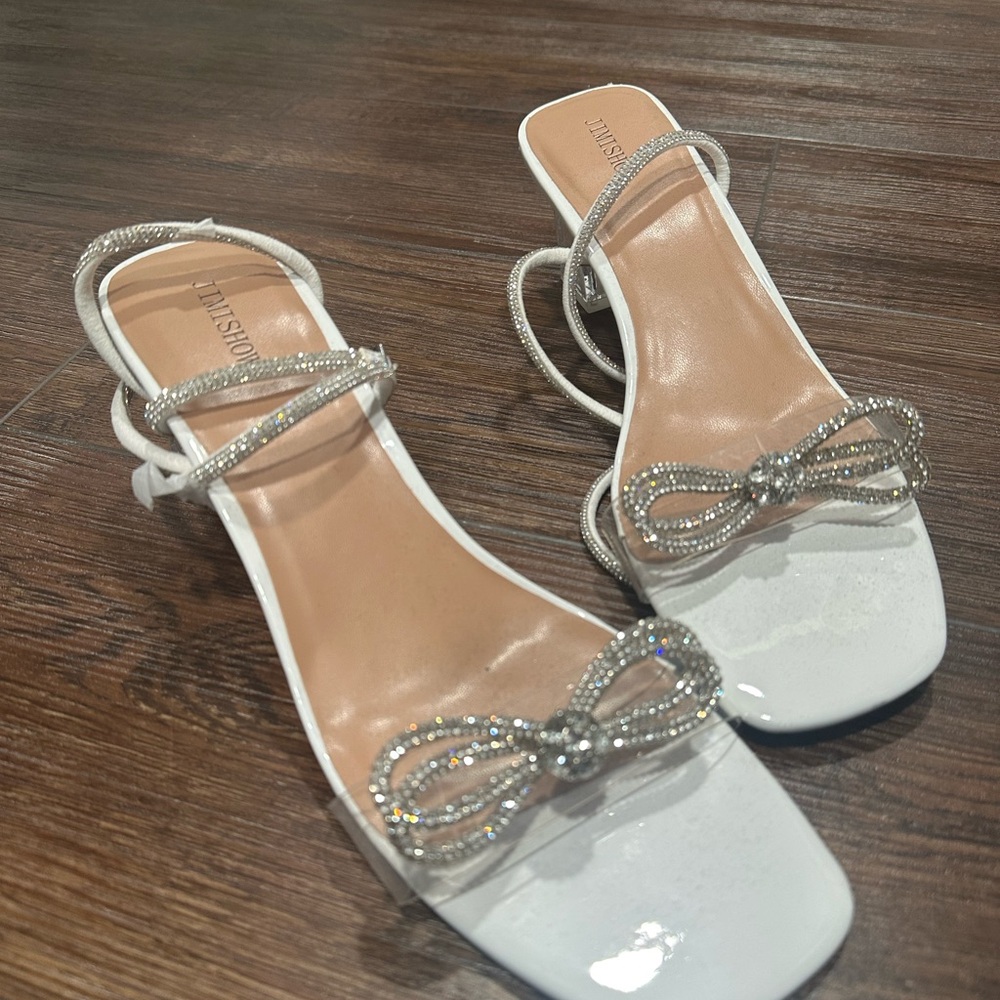 Moussy White Heels with Rhinestone Bow